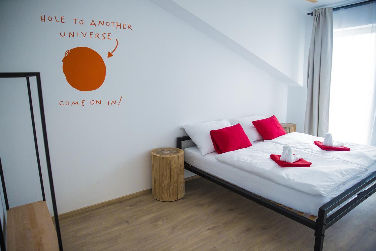 Gregory House Aparthotel Prag Exteriör bild